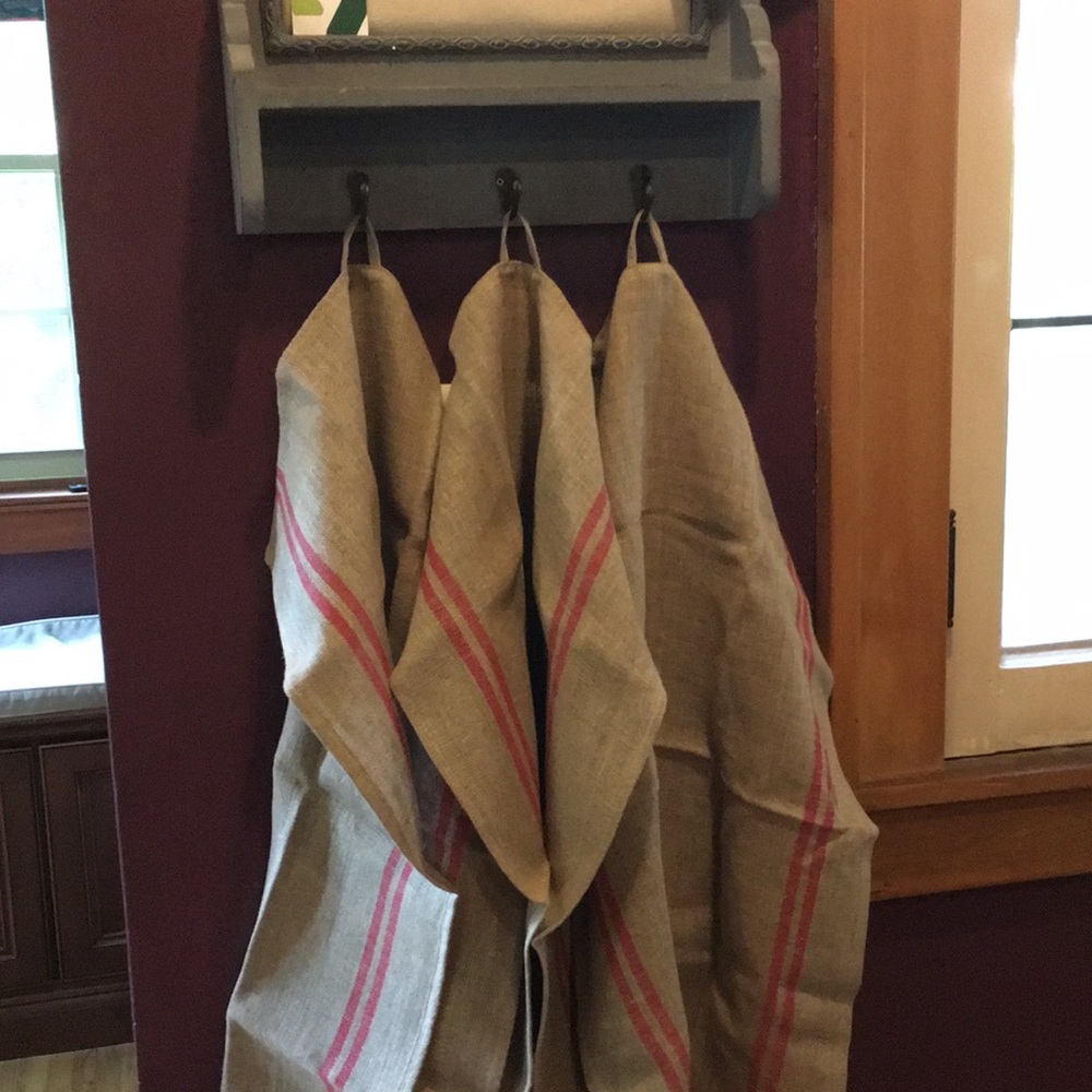 Set of 3 burlap kitchen towels NWOT